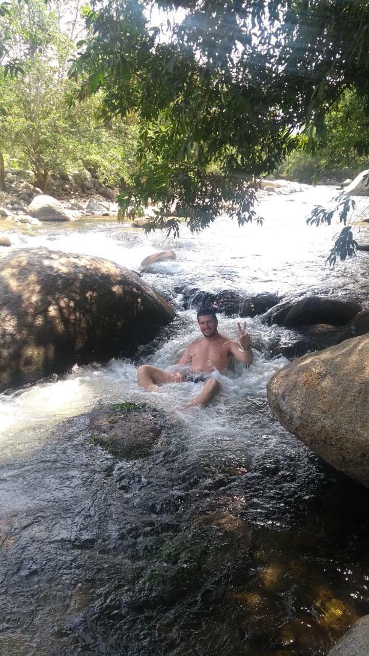 Palomino- Hostel Balneario Rio Ancho Kültér fotó